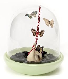 Black Lens Necklace with Swan Girl Environment