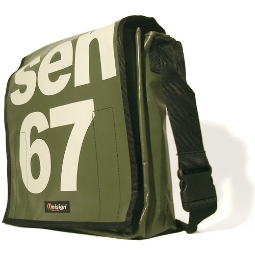 Umh&auml;ngetasche aus LKW Plane Messenger Bag