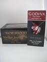 Twilight "New Moon" Musical Jewelry Box with New Moon Godiva Bar