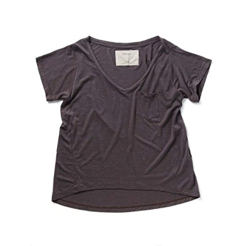 ドロシーズ（DRWCYS） 『andGIRL7月号掲載』ベーシックVネックTシャツ