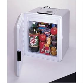 Click here to buy Koolatron Voyager Thermoelectric Cooler - P-27.