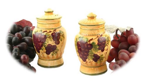 SALT & PEPPER SHAKERS WINE DECOR