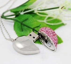   Pink Jewelry Jewelry Shape  Flash Heart Diamond Necklace Drive