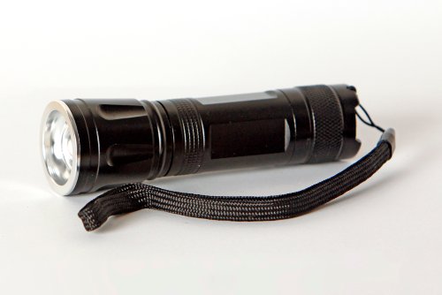 280 Lumen Super Bonfire, 3-mode UltraBright Cree LED Flashlight, 18650 or 3xAAA batteries
