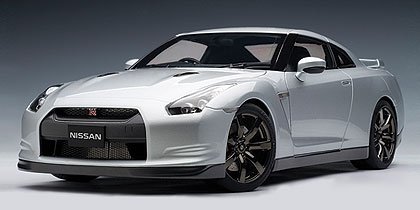 2009 Nissan GT-R R35 Silver 1:12 Autoart