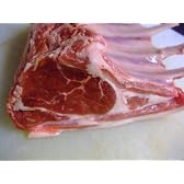 チルド　ラム（子羊）骨付き背肉（背骨なし、8リブ）・チルド・約0.7～0.8kg、 フレンチラック　真空パック オーストラリア