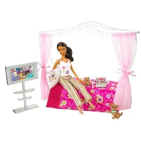 Nikki + Bedroom by Mattel