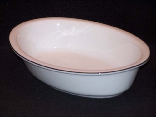 Royal Worcester Classic Black Oval Baker