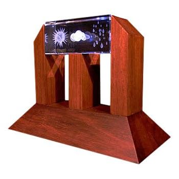 Luxland MILLAU Station Météo Electronique en Bois Projections Lumineuses Colorées dans du crystal gravé au laser Luxland MILLAU Station Météo Electronique en Bois Projections Lumineuses Colorées dans du crystal gravé au laser