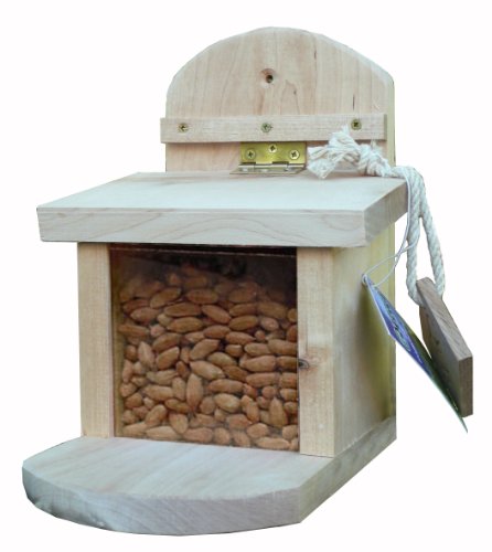 Wildlife World Squirrel Feeder