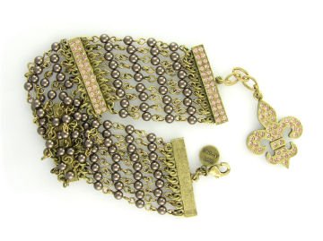 Click here to buy Sisi Amber Swarovski Crystal and Swarovski Pearl Bracelet with Fleur-de-lis.