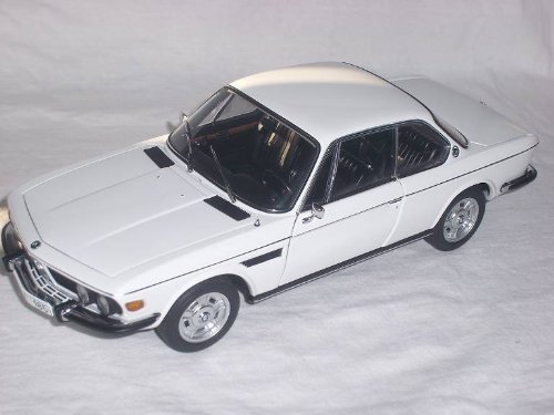 BMW 3.0 CSI COUPE WHITE 1/18 MODEL CAR AUTO ART 