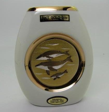 Art of Chokin Ivory Porcelain Mini Vase Humpback Whales Pod 24K Gold Trim