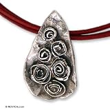 Leather necklace, 'Land of Roses'