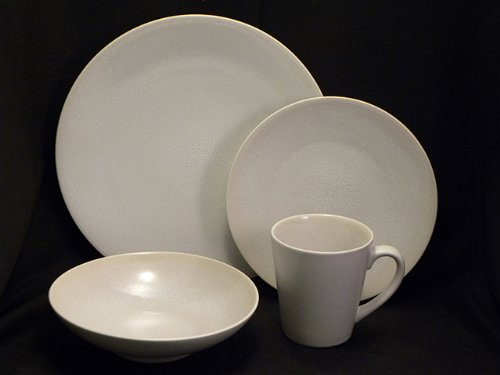 Noritake Kealia White #8078 Eight 4 Pc Place Setting