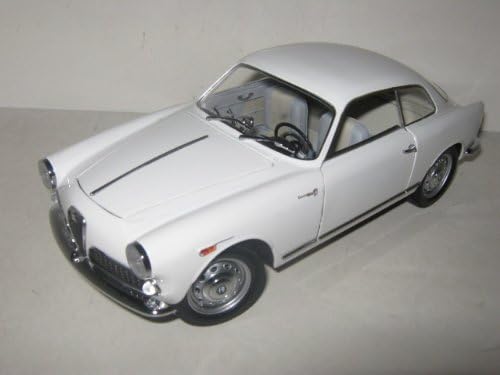Alfa Romeo Giuletta Sprint 1300 White 1/18