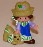 41j8Ijlh8tL. SL160  1982 Kenner Strawberry Shortcake Huckleberry Pie & Pupcake Miniature Figure