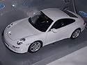 PORSCHE 911 997 COUPE WEISS 1/24 WELLY MODELLAUTO MODELL AUTO