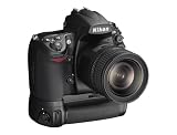 Nikon D700 SLR-Digitalkamera (12 Megapixel, Live View, Vollformatsensor) Kit inkl. Multifunktions-Batterie MB-D10