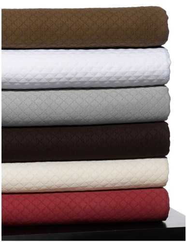 Pinzon Diamond Matelasse Coverlet