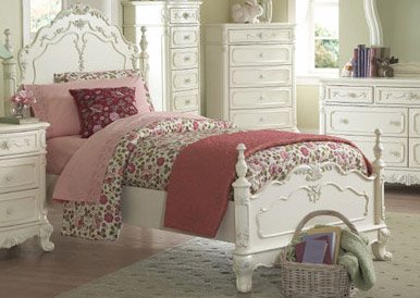 Queen Homelegance Cinderella Girls Low Poster Bed in White Finish