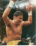 Oscar de la Hoya Boxing In Ring Victorious 8x10 photo