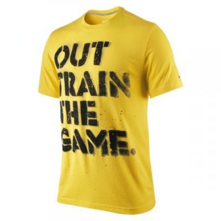 Nike Out Train The Game Tee, Varsity Maize-DK 