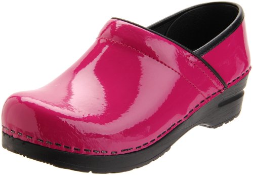 dansko sneakers for nurses