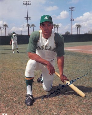 Reggie Jackson Autographed/Hand Signed Oakland A's 8x10 Photo ding/light sig