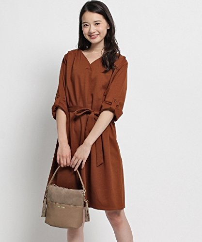 GROVE(グローブ)ベルト付きVタックワンピース