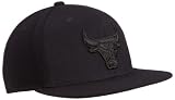 NBA Men's Chicago Bulls Black Flat Brim Flex Hat - Tt77Z, Large/X-Large , Black