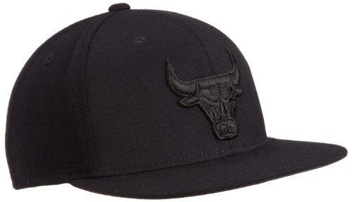 NBA Men's Chicago Bulls Black Flat Brim Flex Hat - Tt77Z, Large/X-Large , Black