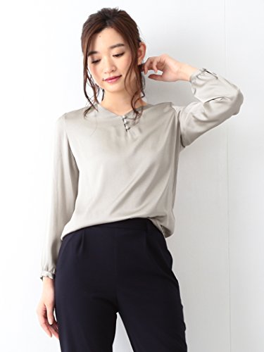 BEAMS LIGHTS WOMEN / ワッシャーサテン Vネック ブラウス
