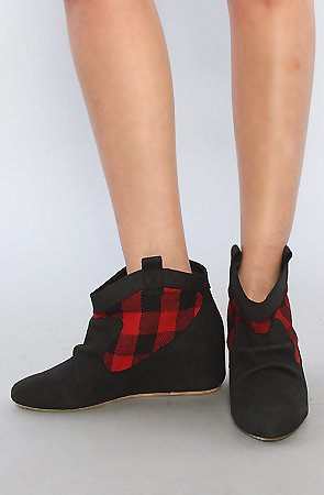 80%20 The Melody Ankle Hidden Wedge Bootie in Black & Red Buffalo,Shoes for Women from 80%20