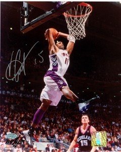 Vince Carter Autographed/Hand Signed Toronto Raptors 8x10 Photo