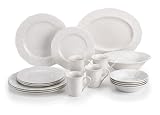 Wedgwood Strawberry and Vine 18 Piece Set