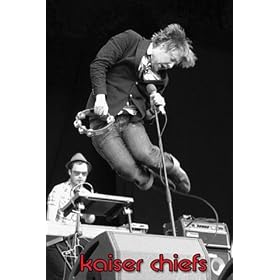 Posters: Kaiser Chiefs Poster - Live Jump (91 x 61 cm)