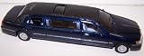 Kinsmart 1/38 Scale Diecast 1999 Lincoln Town Car Stretch Limousine in Color Blue