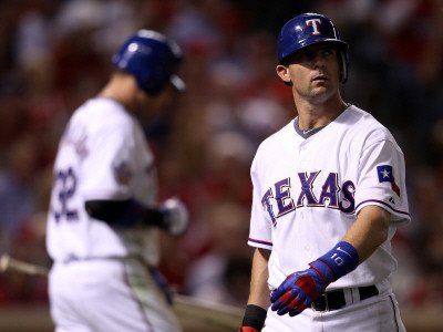 San Francisco Giants v Texas Rangers, Game 4: Michael Young Photographic Poster Print by Christian Petersen, 18x24