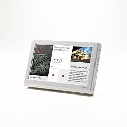 iriver P7 16 GB Multimedia Player (Silver)