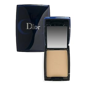 Dior DiorSkin Forever Compact Flawless & Moist Extreme Wear Makeup SPF 25