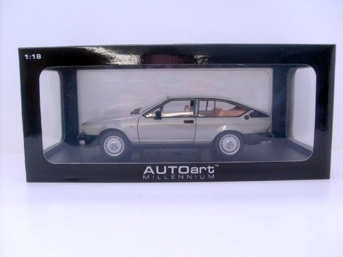 AUTO ART 1/18 70147 ALFA ROMEO 