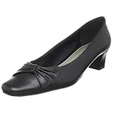 Easy Street Womens Chance Pump