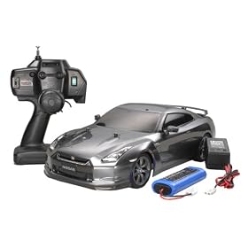 RTR Nissan GTR: TT01E