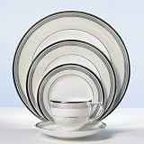 Wedgwood Lustreware Oyster Dinner Plate