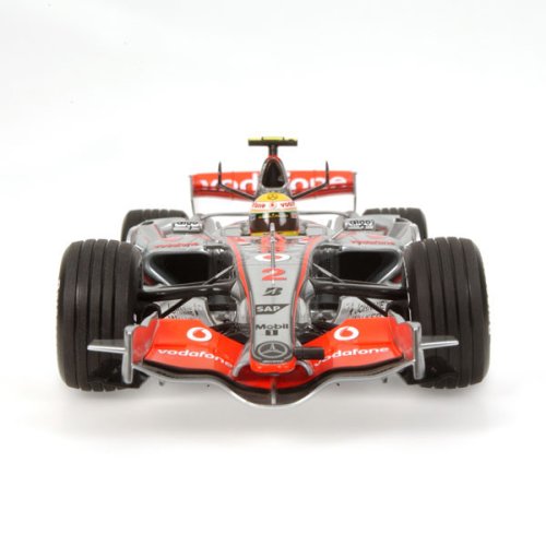 1/18  Vodafone McLaren Mercedes MP4-22    L.Hamilton Showcar  2007