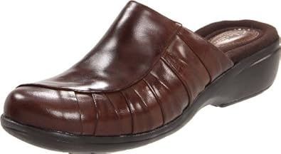 clarks clogs amazon