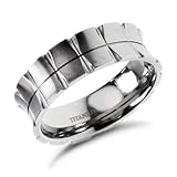 Grooved Titanium Men's Wedding Band