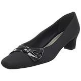 Easy Street Womens Chance Pump