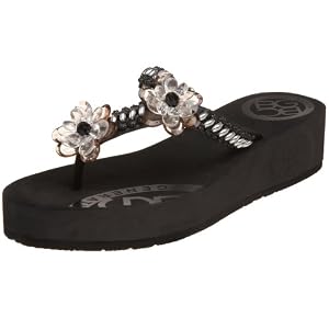 BCBGeneration Women's Free Thong Sandal